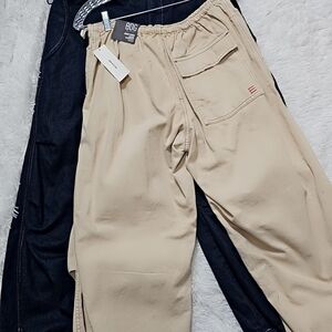 BDG Men's Tan Elastic-Waist Chino Pants